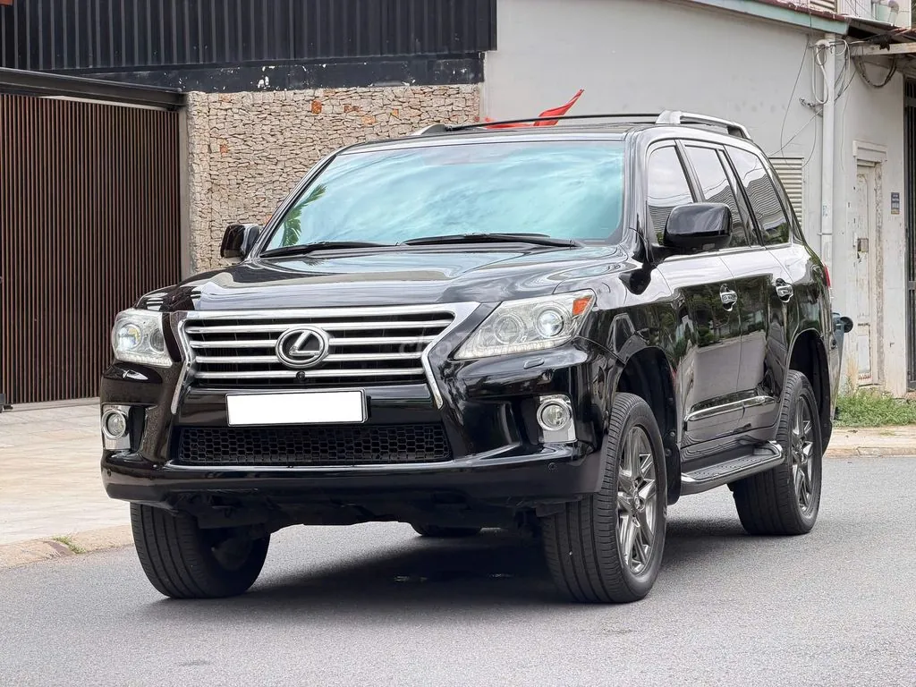 Lexus Lx 2009 photo 2