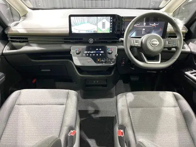 Nissan Serena 2026 photo 2
