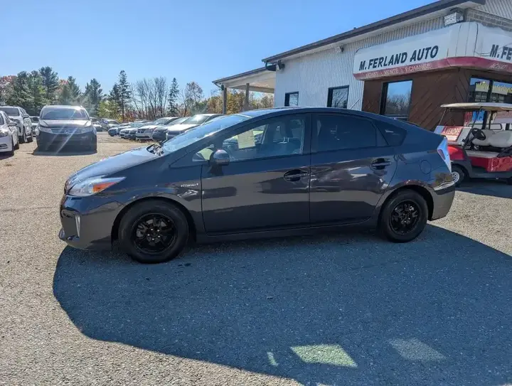 Toyota Prius 2014 photo 3
