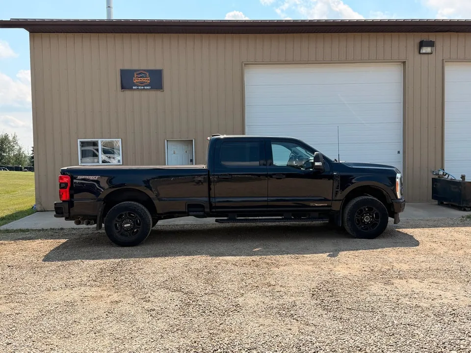 Ford F350 2023 photo 3
