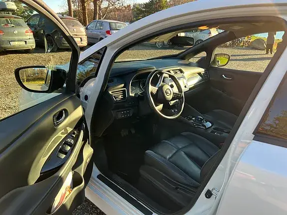 Nissan Leaf 2018 photo 5