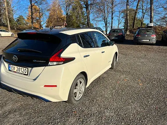 Nissan Leaf 2018 photo 4