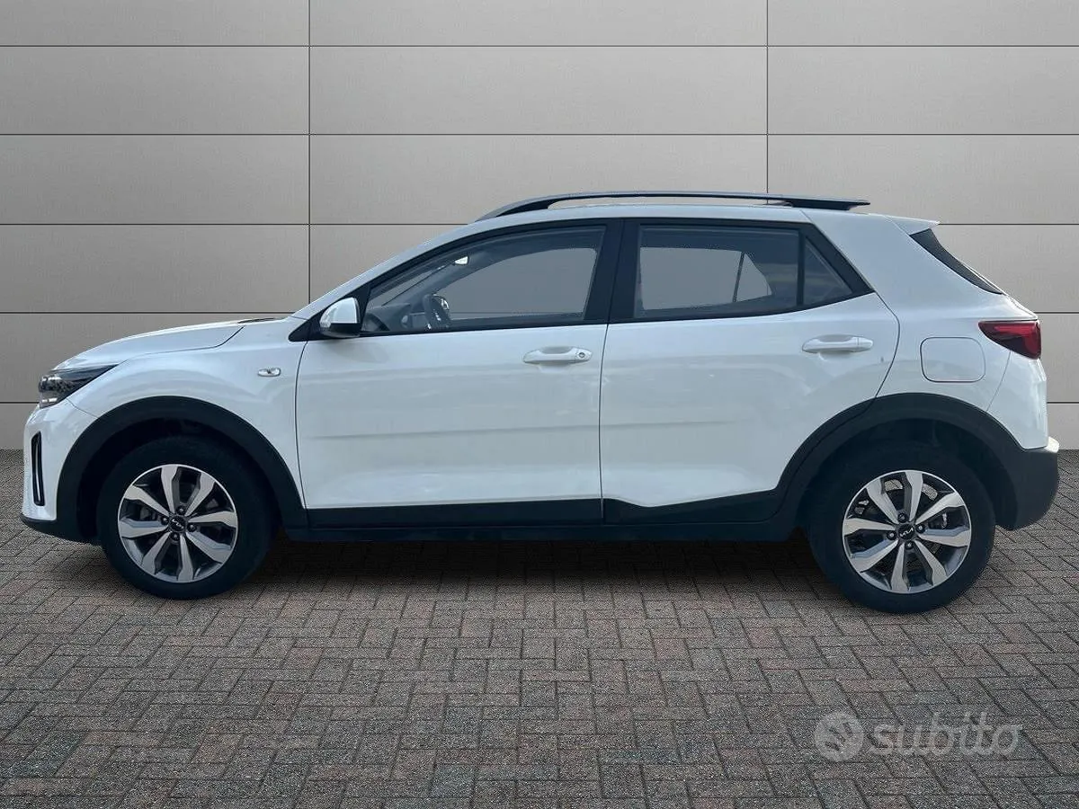 Kia Stonic 2024 photo 2