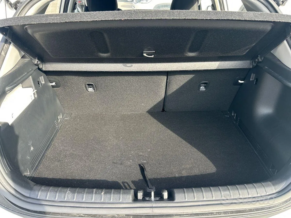 Kia Stonic 2024 photo 5