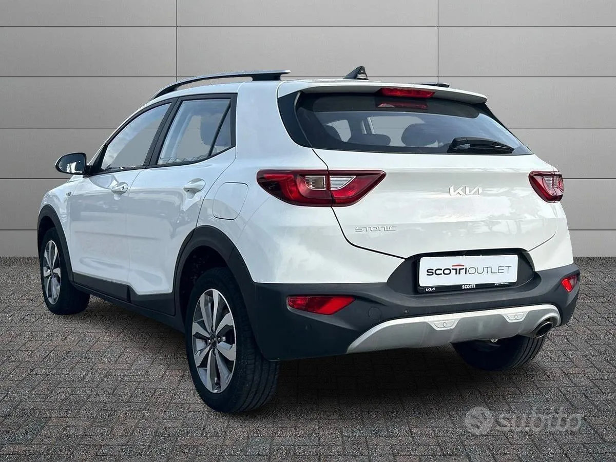 Kia Stonic 2024 photo 4