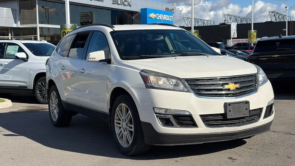 Chevrolet Traverse 2015 photo 2