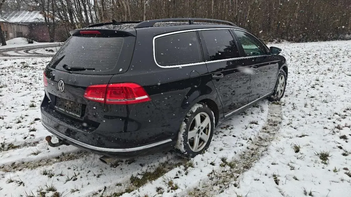 Volkswagen Passat 2013 photo 2