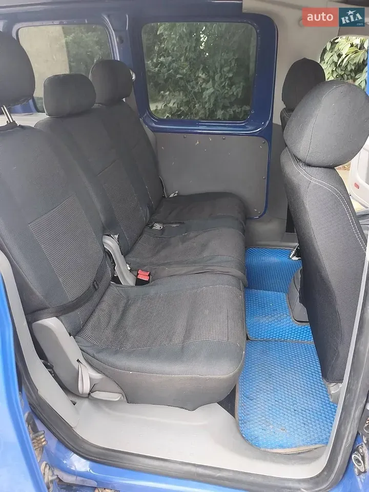 Volkswagen Caddy 2010 photo 2