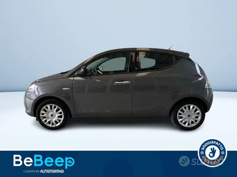 Lancia Ypsilon 2012 photo 4