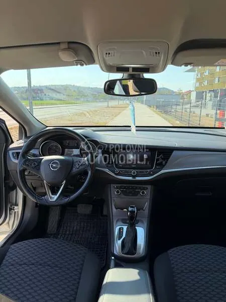 Opel Astra K 2016 photo 5