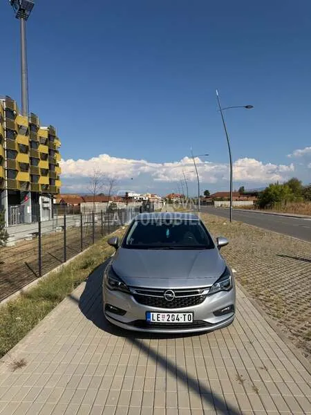 Opel Astra K 2016 photo 3