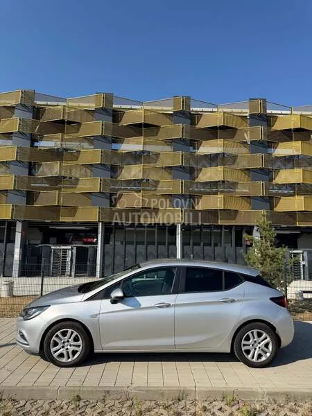 Opel Astra K
