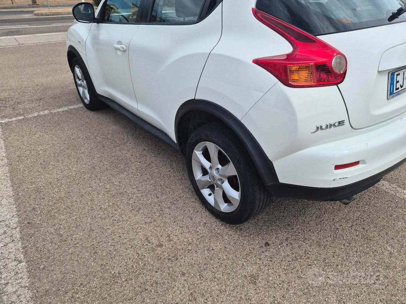 Nissan Juke 2011 photo 3