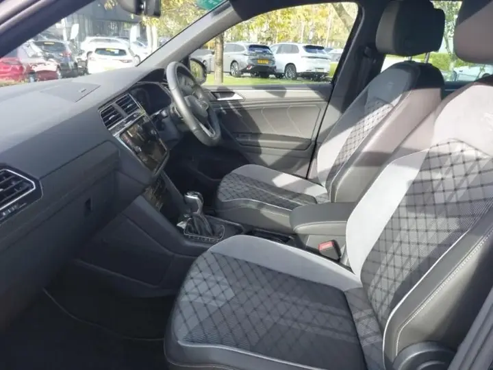 Volkswagen Tiguan 2023 photo 5