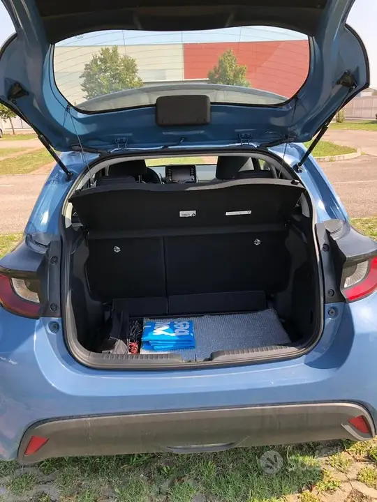 Toyota Yaris 2020 photo 2