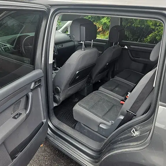 Volkswagen Touran 2013 photo 5