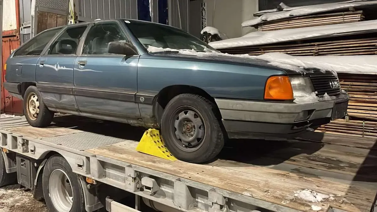 Audi 100 1987 photo 2