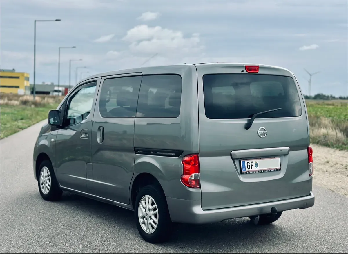 Nissan Nv200 2012 photo 2