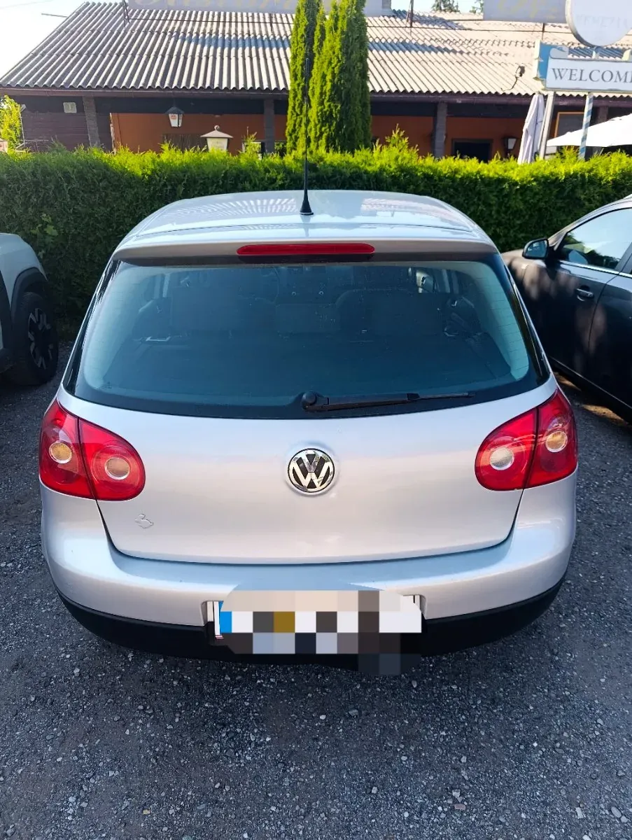 Volkswagen Golf 2005 photo 2