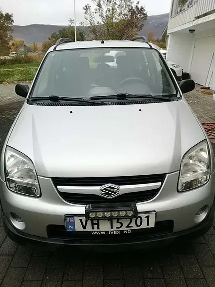 Suzuki Ignis 2009 photo 2