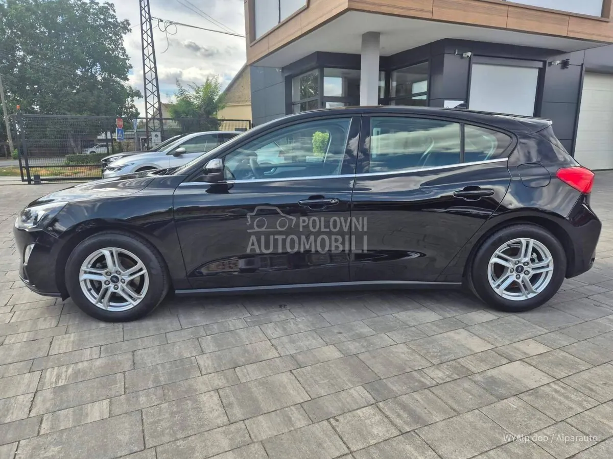 Ford Focus 2021 photo 2