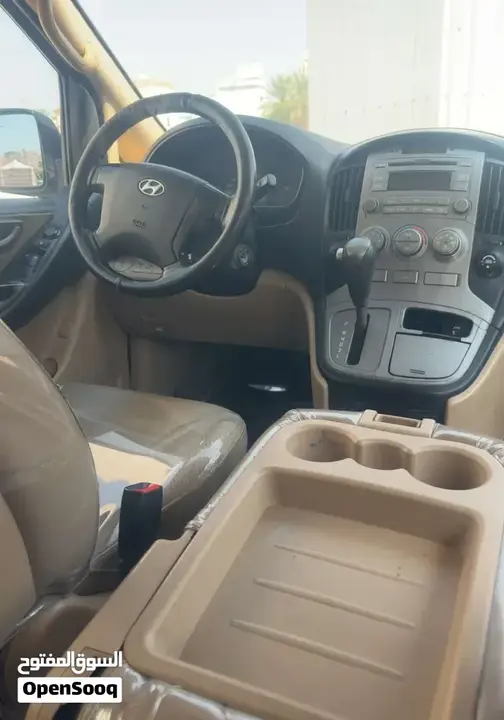 Hyundai H1 2009 photo 4