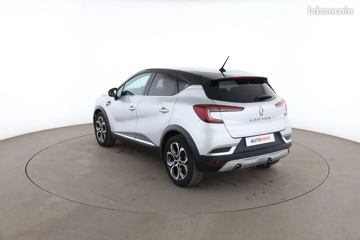Renault Captur 2021 photo 2
