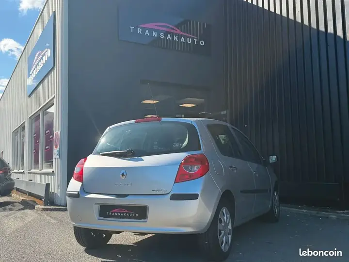 Renault Clio 2007 photo 5