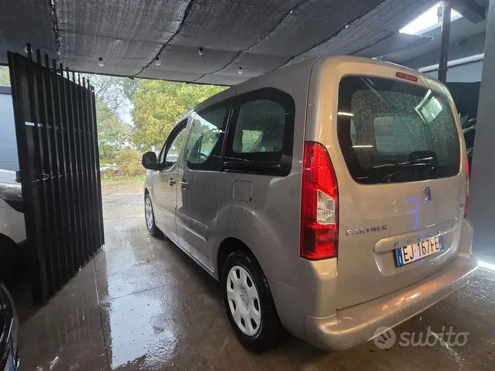 Peugeot Partner 2012 photo 3