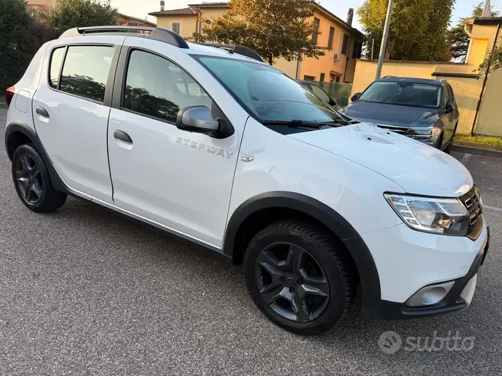 Dacia Sandero Stepway 2018 photo 2