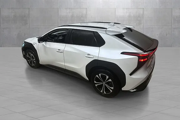 Toyota Bz4X 2024 photo 2