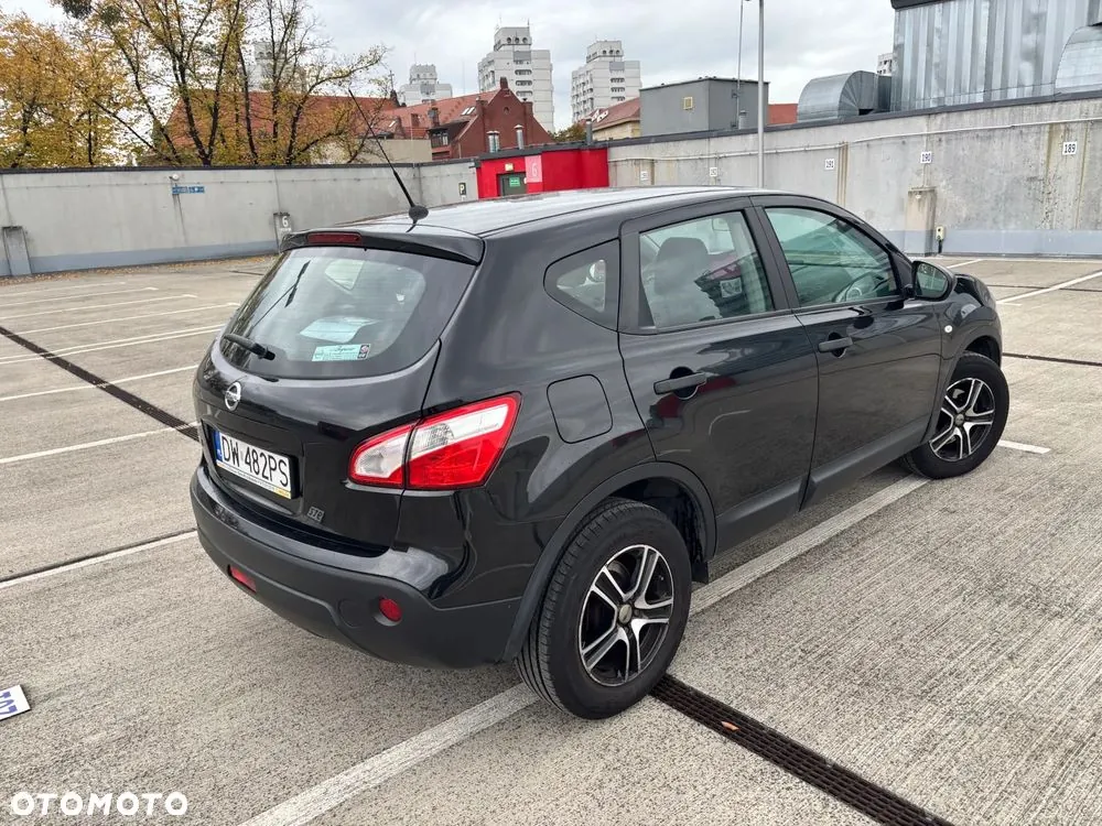 Nissan Qashqai 2011 photo 4