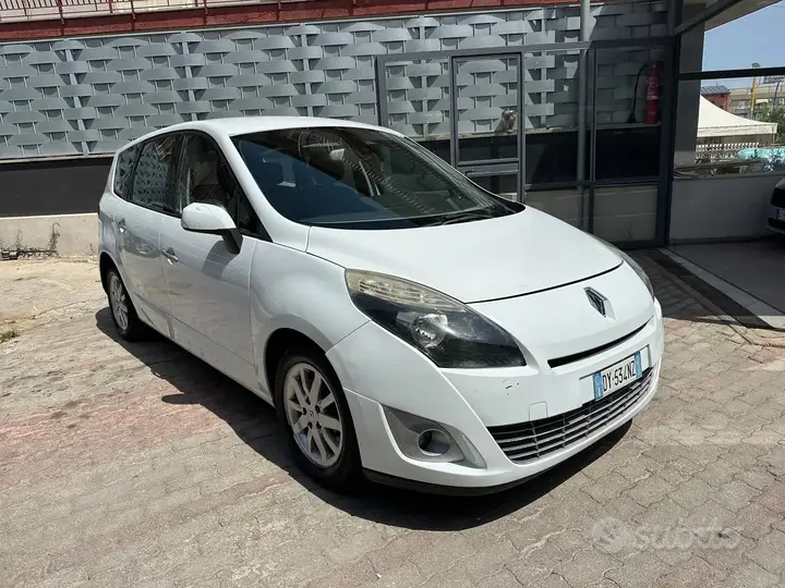 Renault Gran Scenic