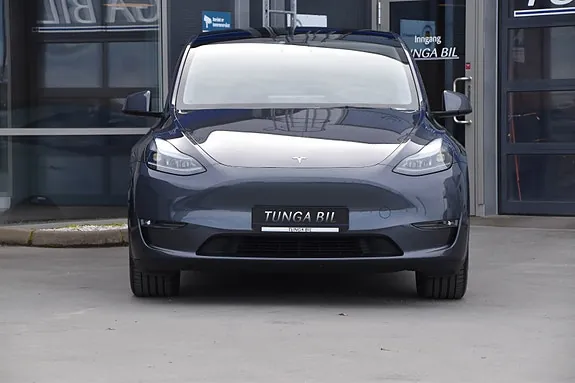 Tesla Model Y 2023 photo 3