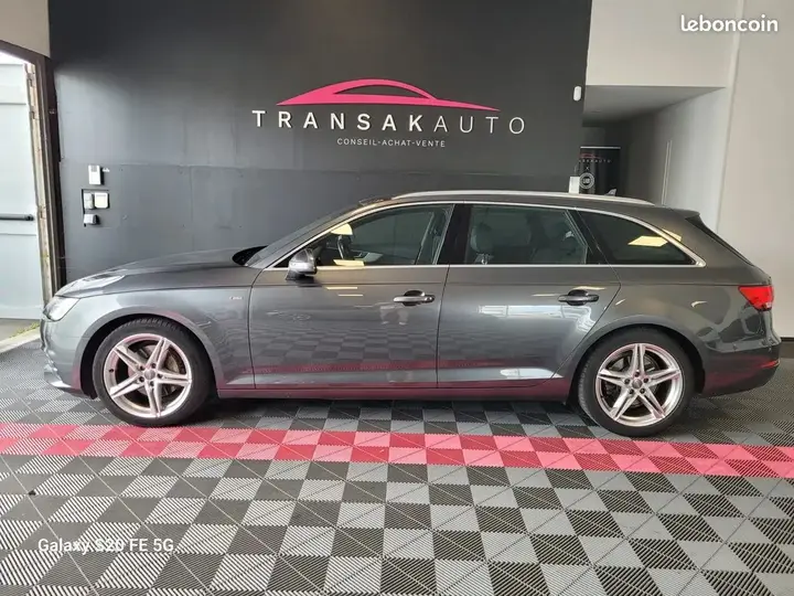 Audi A4 2017 photo 2