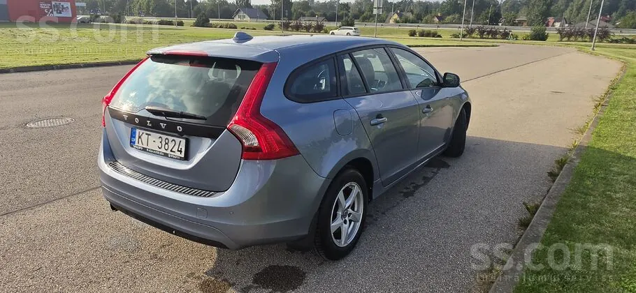 Volvo V60 2017 photo 4