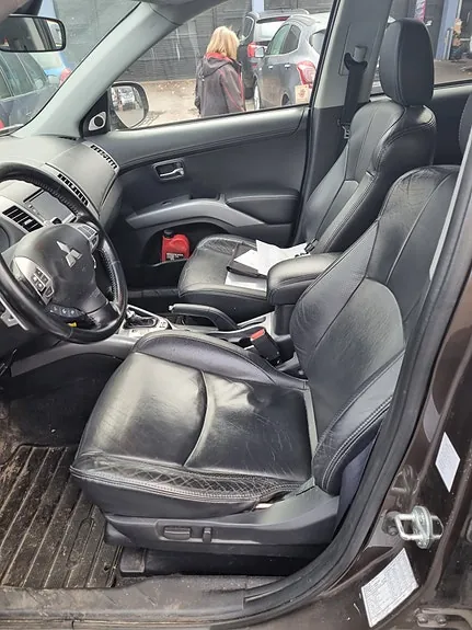 Mitsubishi Outlander 2010 photo 5