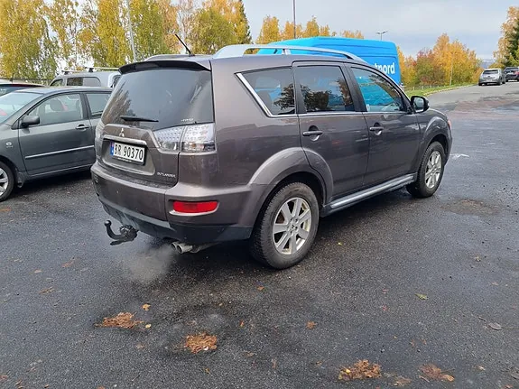 Mitsubishi Outlander 2010 photo 4