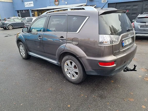 Mitsubishi Outlander 2010 photo 3