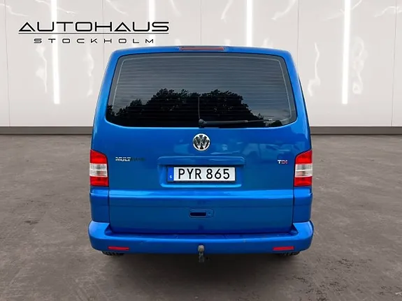Volkswagen Multivan 2009 photo 5