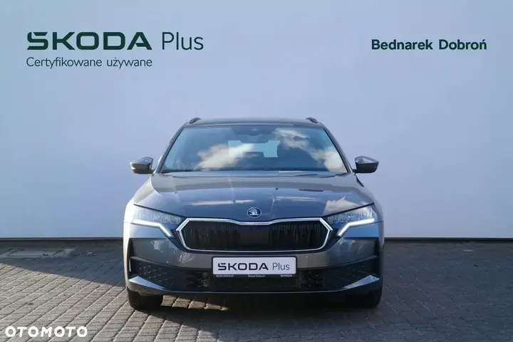 Skoda Octavia 2024 photo 2