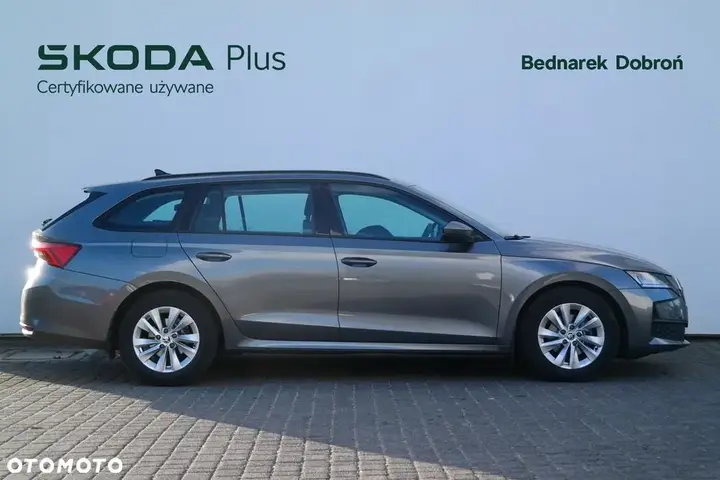 Skoda Octavia 2024 photo 4
