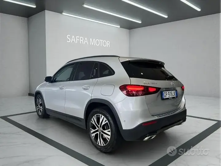 Mercedes-Benz Gla 2023 photo 4