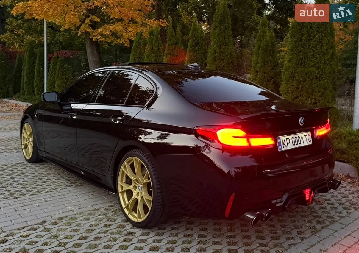 BMW 5 Series 2018 photo 2