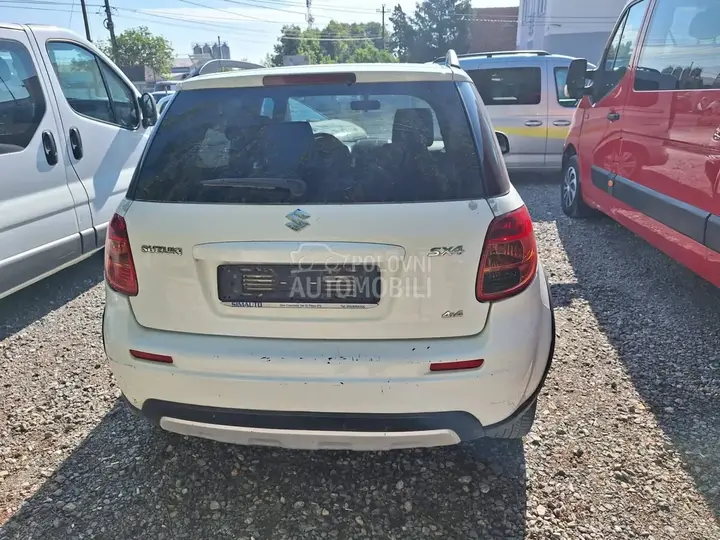 Suzuki Sx4 2011 photo 5