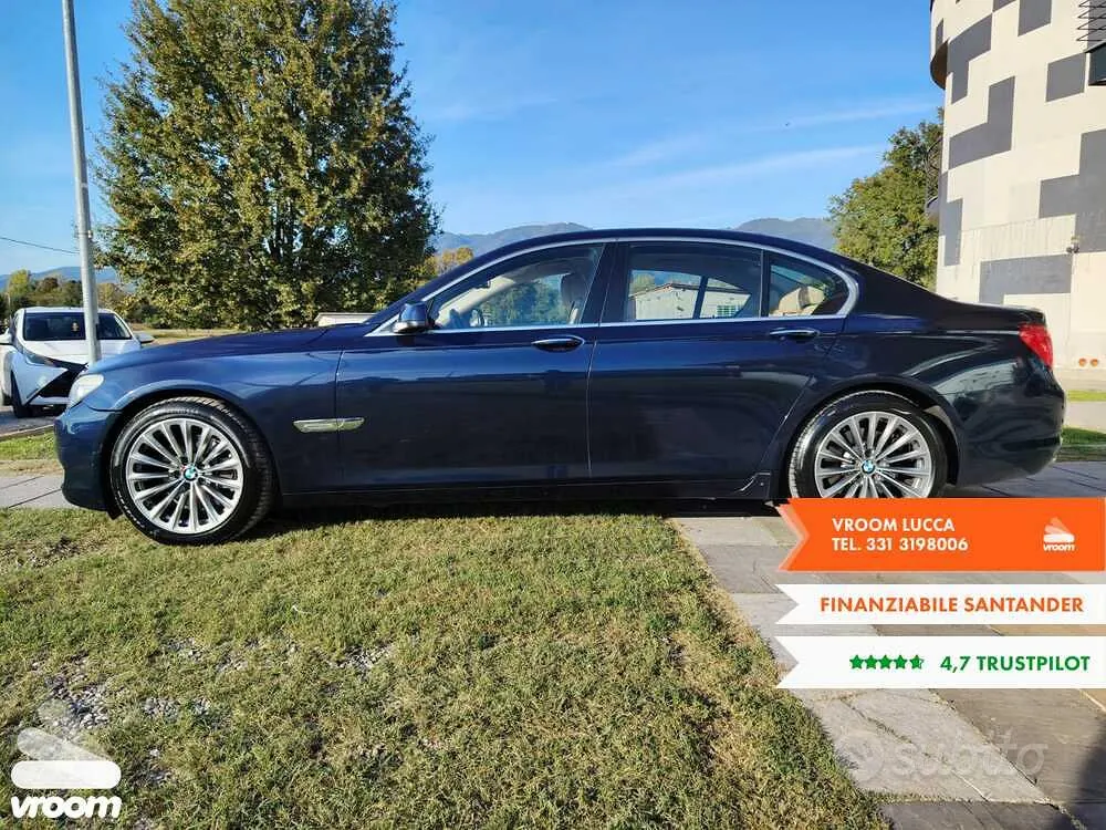 BMW 7 Series 2011 photo 2