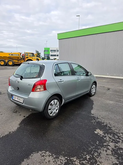 Toyota Yaris 2007 photo 5