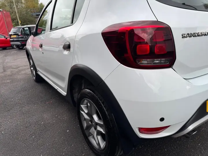 Dacia Sandero Stepway 2018 photo 4