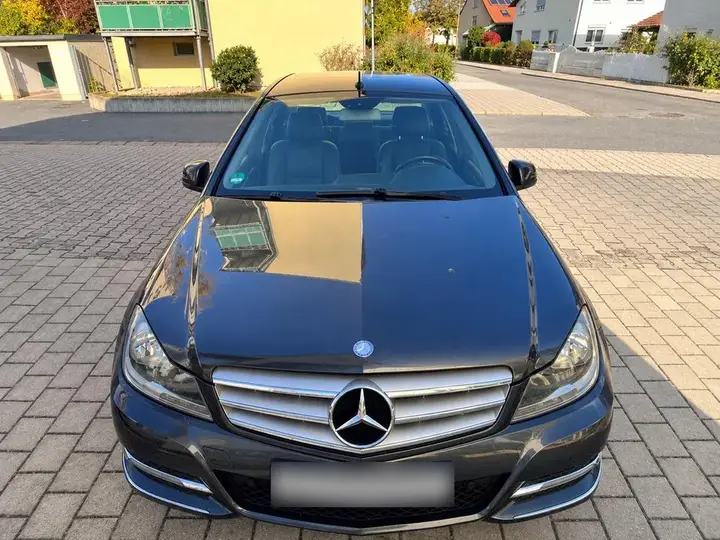 Mercedes-Benz C180