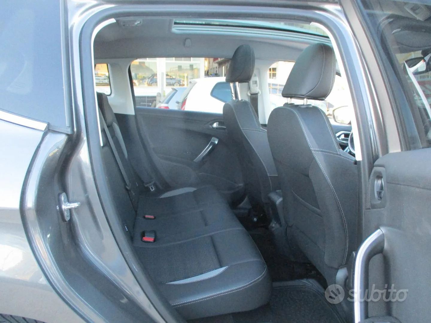 Peugeot 2008 2015 photo 5